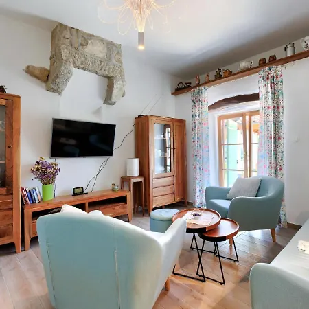 Vakantiehuis Nicolara By Interhome *