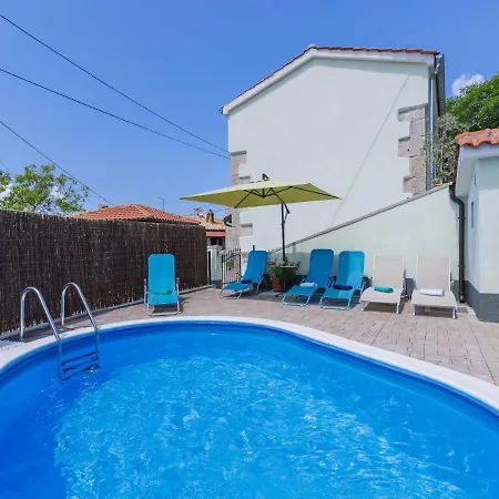 Vakantiehuis Nicolara By Interhome