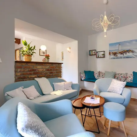 Vakantiehuis Nicolara By Interhome