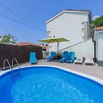 بيت للعطل Nicolara By Interhome