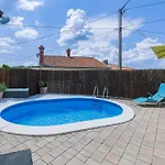 Nicolara By Interhome بوزت