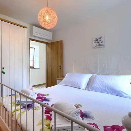 Nicolara By Interhome Buzet