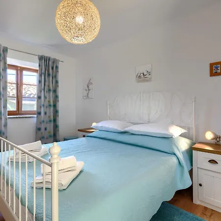 Nicolara By Interhome