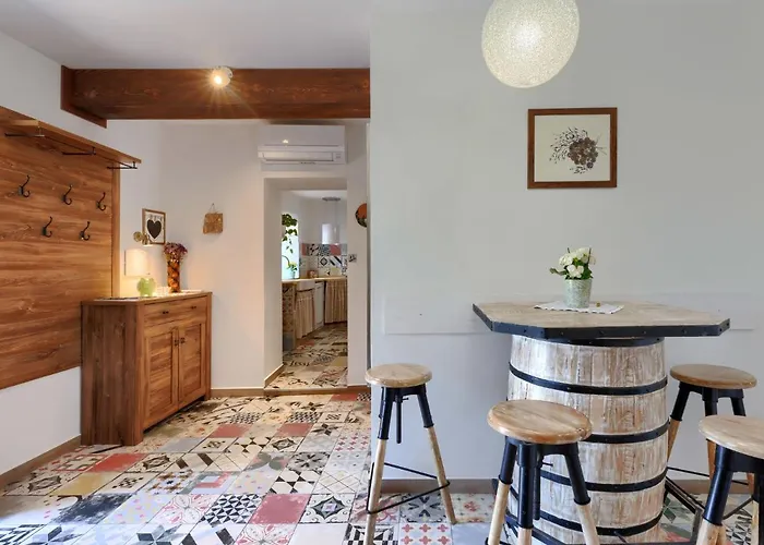 Nicolara By Interhome *