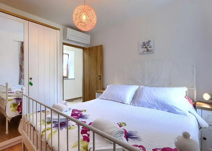 Nicolara By Interhome Buzet